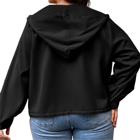 🖤 Black Hooded Jacket 🖤 - Picture 2 of 7